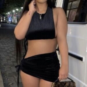 Unique Velvet New York Crop Open Sides Style Top & Ruched Drawstring Skirt 2pc